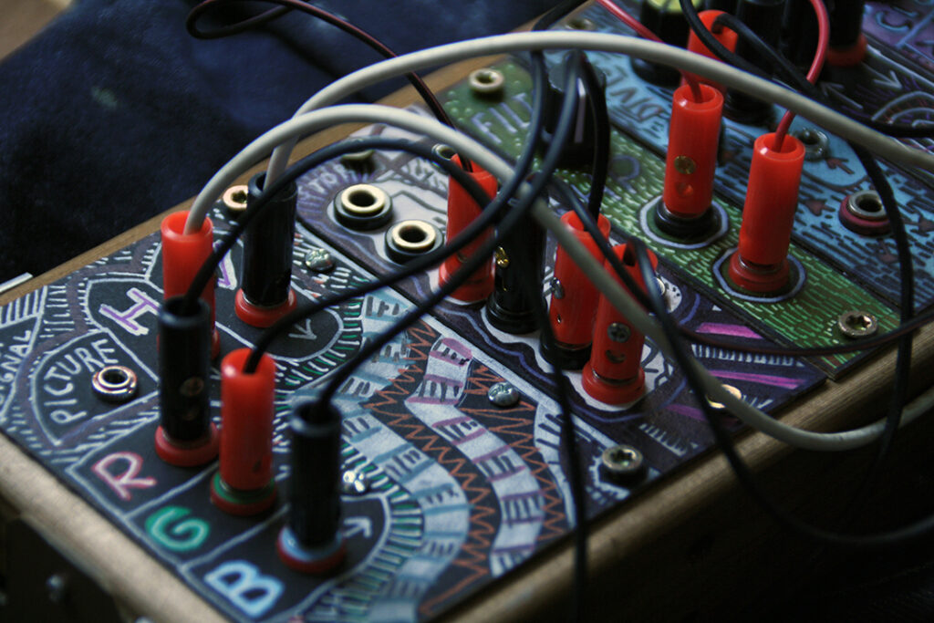 modular video synthesizer